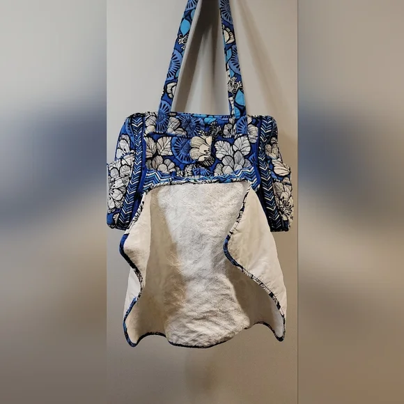 C - Vera Bradley blue bayou diaper bag - Picture 7 of 13